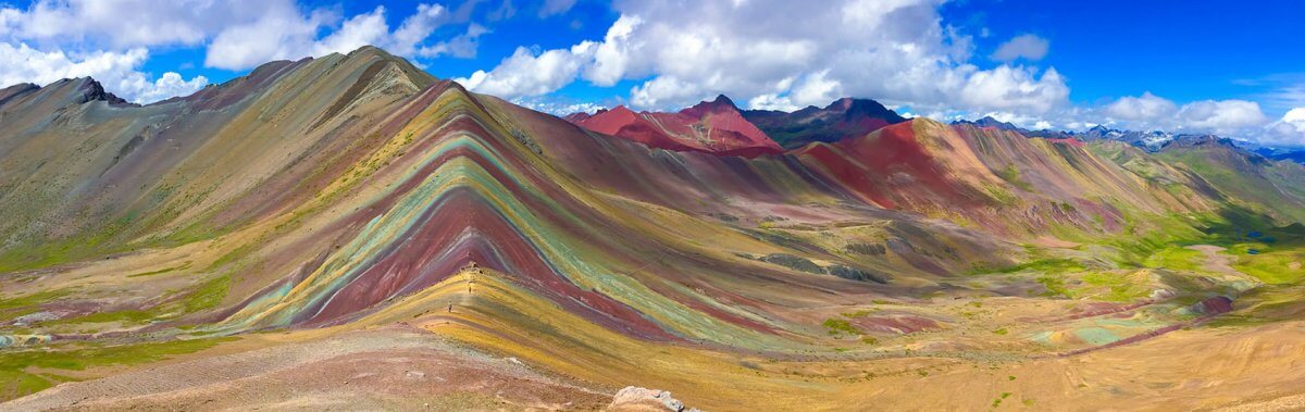 Разноцветные горы в перу фото